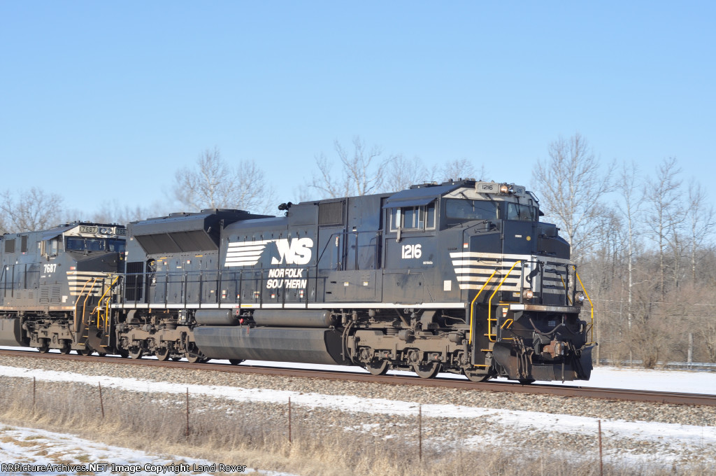 NS 1216 East